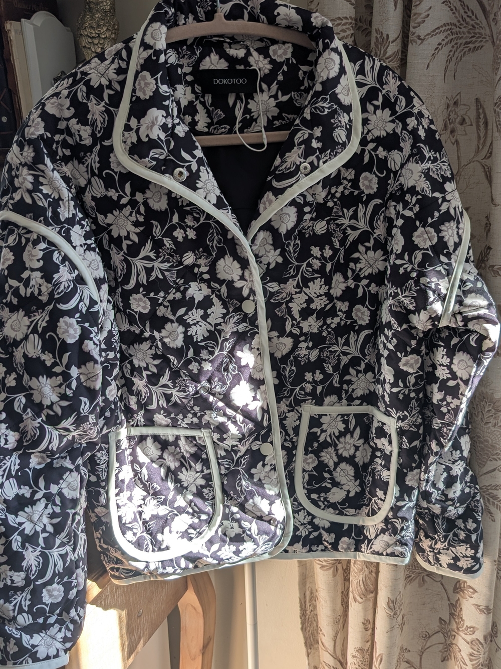 Dokotoo Black & White Floral Quilted Jacket